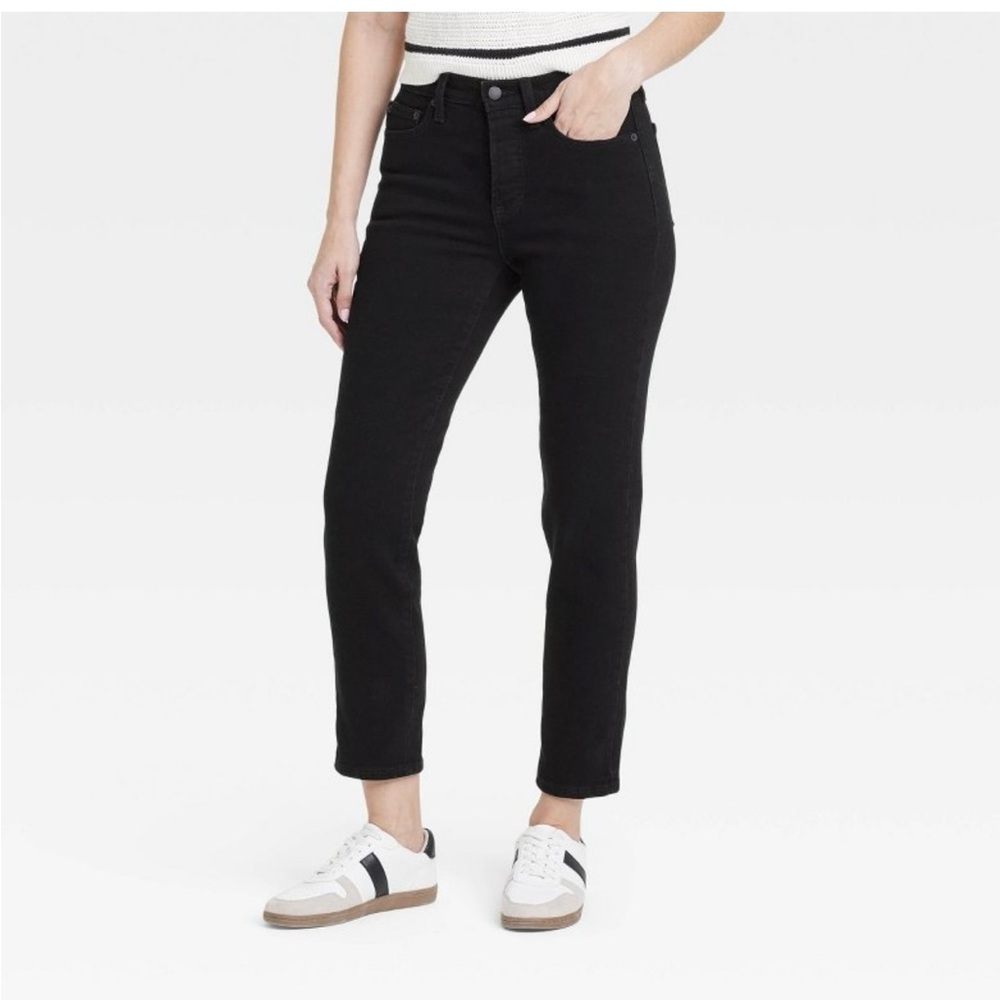 Universal Thread Women's Ankle Jeans in Black 6R